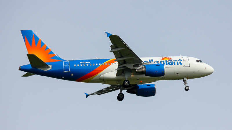 Photo of N309NV - Allegiant Air Airbus A319 at LCK on AeroXplorer Aviation Database