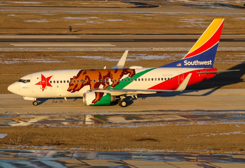 Photo of N943WN - Southwest Airlines Boeing 737-700 at DAL on AeroXplorer Aviation Database