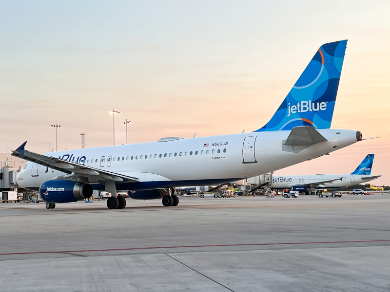 Photo of N563JB - JetBlue Airways Airbus A320 at FLL on AeroXplorer Aviation Database