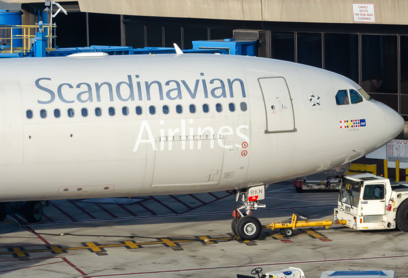 Photo of LN-RKN  - Scandinavian Airlines Airbus A330-300 at EWR on AeroXplorer Aviation Database