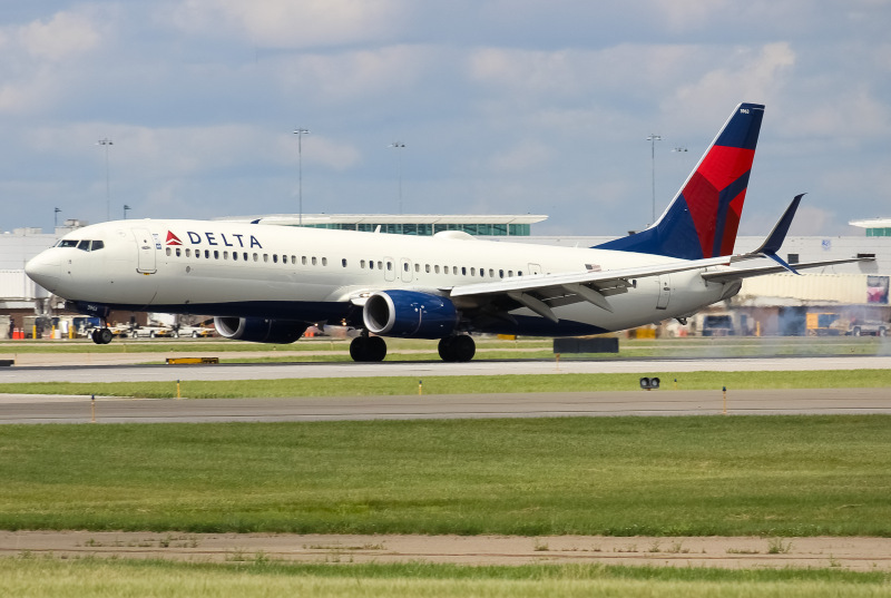 Photo of N963DZ - Delta Airlines Boeing 737-900 at CVG on AeroXplorer Aviation Database