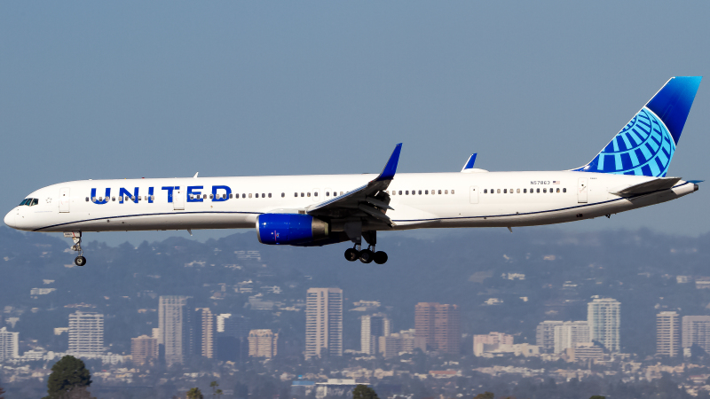 Photo of N57863 - United Airlines Boeing 757-300 at LAX on AeroXplorer Aviation Database