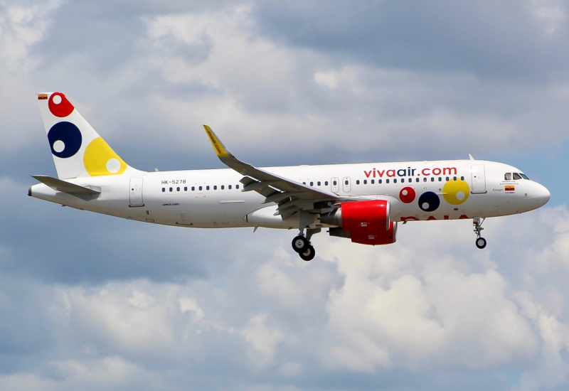 Photo of HK-5278 - Viva Air Colombia Airbus A320-200 at MCO on AeroXplorer Aviation Database