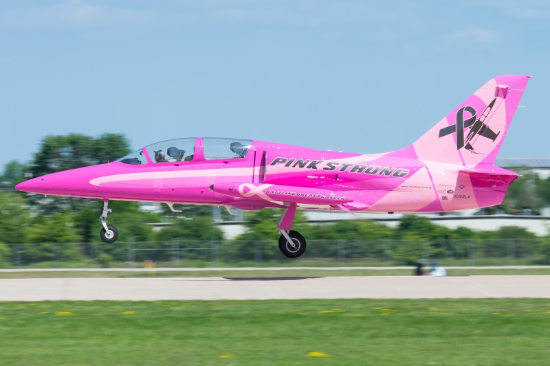 Photo of N368LA - PRIVATE Aero L-39 Albatros at OSH on AeroXplorer Aviation Database