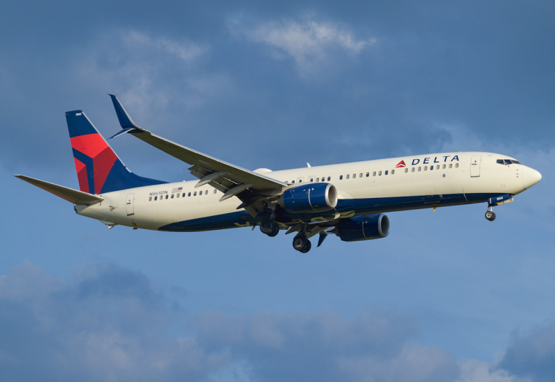 Photo of N865DN - Delta Airlines Boeing 737-900ER at RDU on AeroXplorer Aviation Database