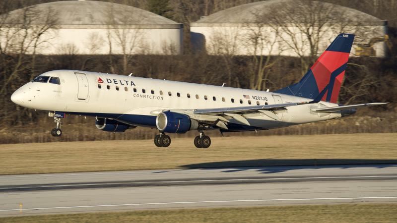 Photo of N201JQ - Delta Connection Embraer E175 at CMH on AeroXplorer Aviation Database