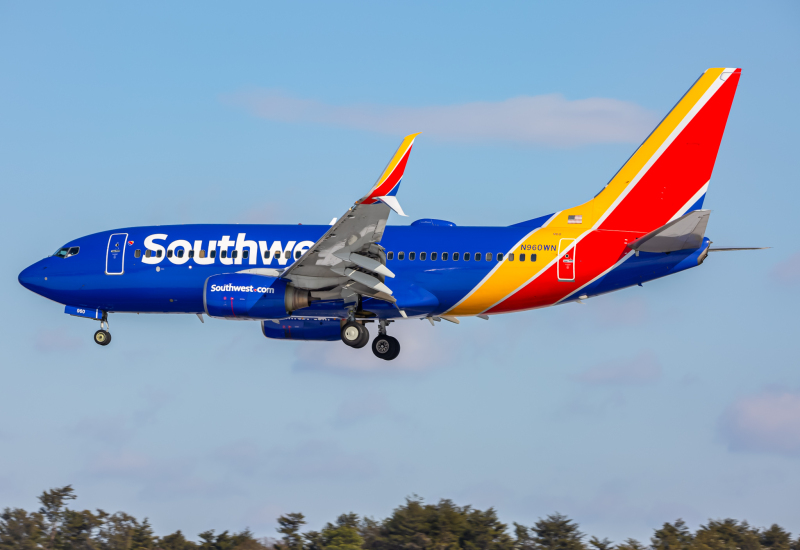 Photo of N960WN - Southwest Airlines Boeing 737-700 at BWI on AeroXplorer Aviation Database