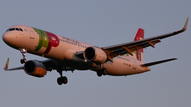 Photo of CS-TXD - TAP Air Portugal Airbus A321NEO at IAD on AeroXplorer Aviation Database