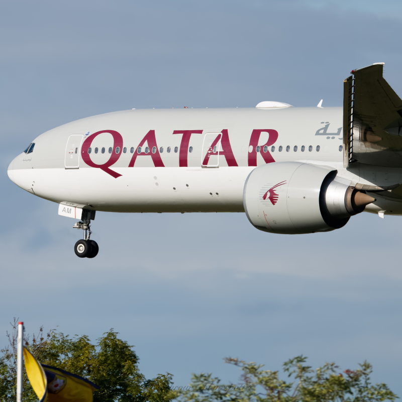 Photo of A7-BAM - Qatar Airways Boeing 777-300ER at LHR on AeroXplorer Aviation Database