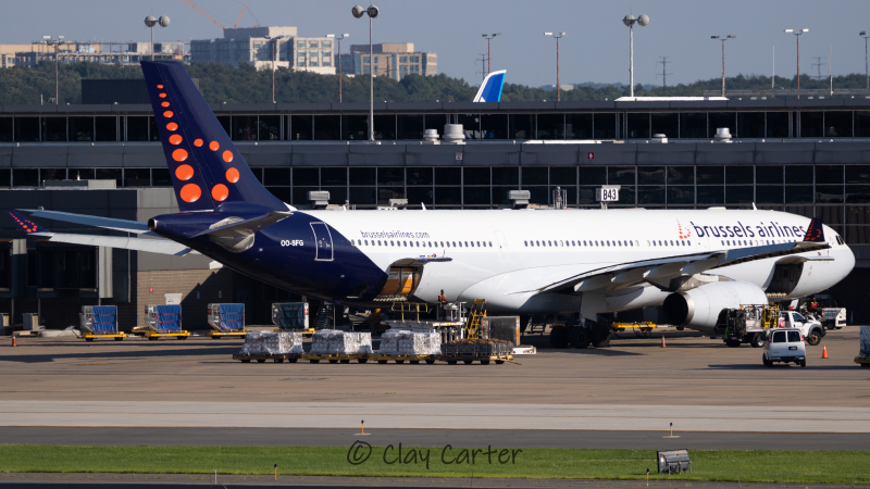 Photo of OO-SFG - Brussels Airlines Airbus A330-300 at IAD on AeroXplorer Aviation Database