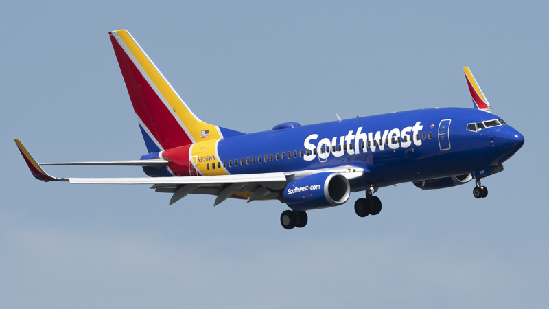 Photo of N936WN - Southwest Airlines Boeing 737-700 at DCA on AeroXplorer Aviation Database