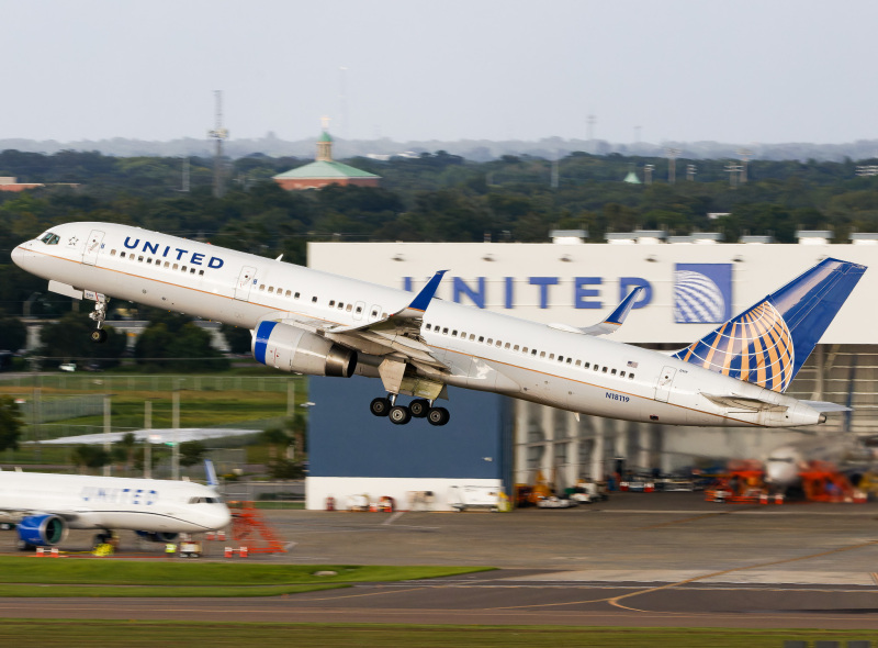 Photo of N18119 - United Airlines Boeing 757-200 at TPA on AeroXplorer Aviation Database