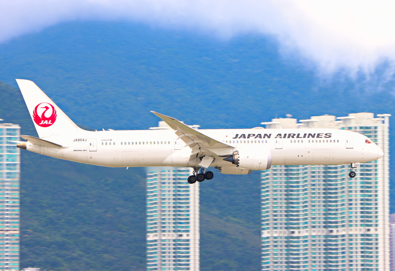 Photo of JA864J - JAPAN AIRLINES Boeing 787-9 at HKG on AeroXplorer Aviation Database