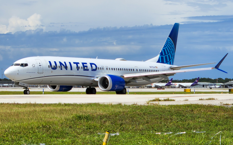 Photo of N47524 - United Airlines Boeing 737 MAX 9 at FLL on AeroXplorer Aviation Database