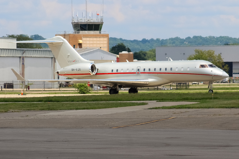 Photo of 9H-VJX - VistaJet Bombardier Global 6000 at LUK on AeroXplorer Aviation Database