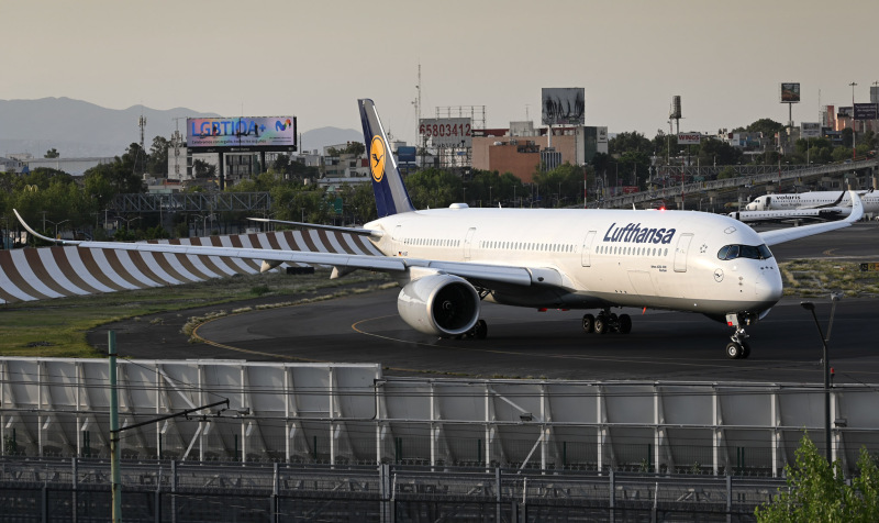 Photo of D-AIXF - Lufthansa Airbus A350-900 at MEX on AeroXplorer Aviation Database