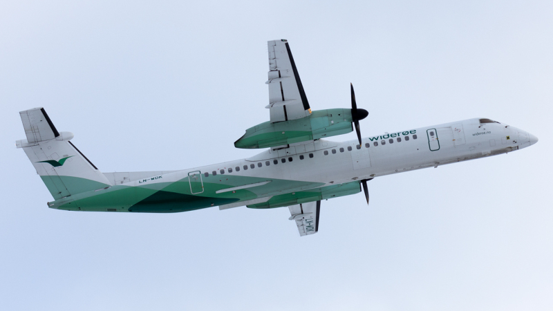 Photo of LN-WDK - Widerøe De Havilland Dash-8 q400 at HEL on AeroXplorer Aviation Database