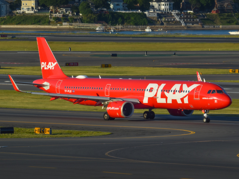 Photo of TF-PLB - Play Airbus A321NEO at BOS on AeroXplorer Aviation Database
