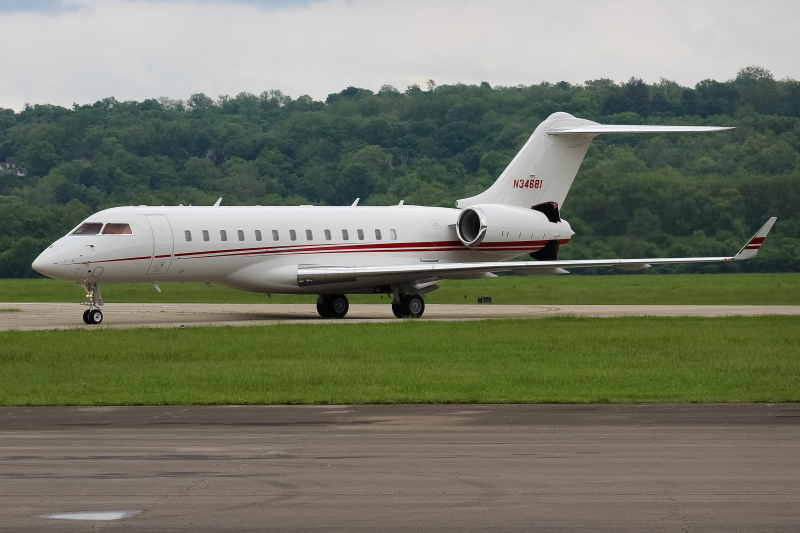 Photo of N34681 - PRIVATE  Bombardier Global 6000 at LUK on AeroXplorer Aviation Database