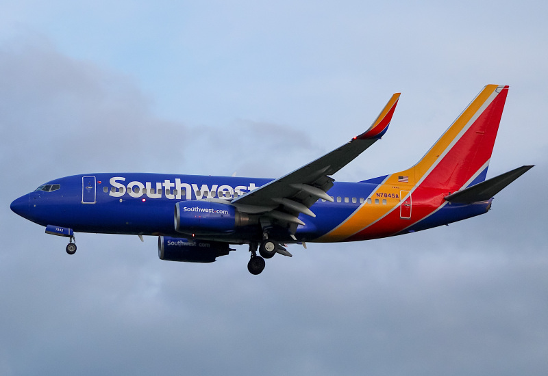 Photo of N7845A - Southwest Airlines Boeing 737-700 at MKE on AeroXplorer Aviation Database