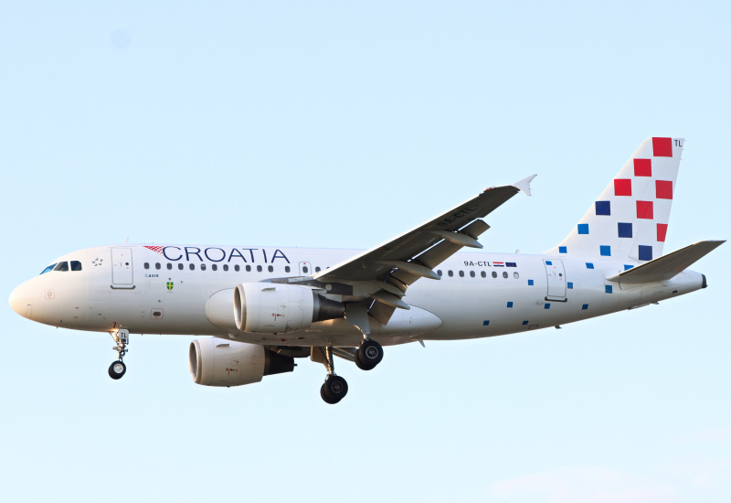 Photo of 9A-CTL - Croatia Airlines Airbus A319 at LHR on AeroXplorer Aviation Database