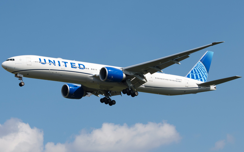Photo of N2352U - United Airlines Boeing 777-300ER at IAD on AeroXplorer Aviation Database