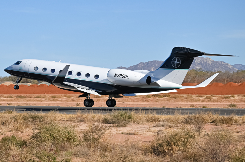 Photo of N290DL - PRIVATE Gulfstream G650 at CSL on AeroXplorer Aviation Database