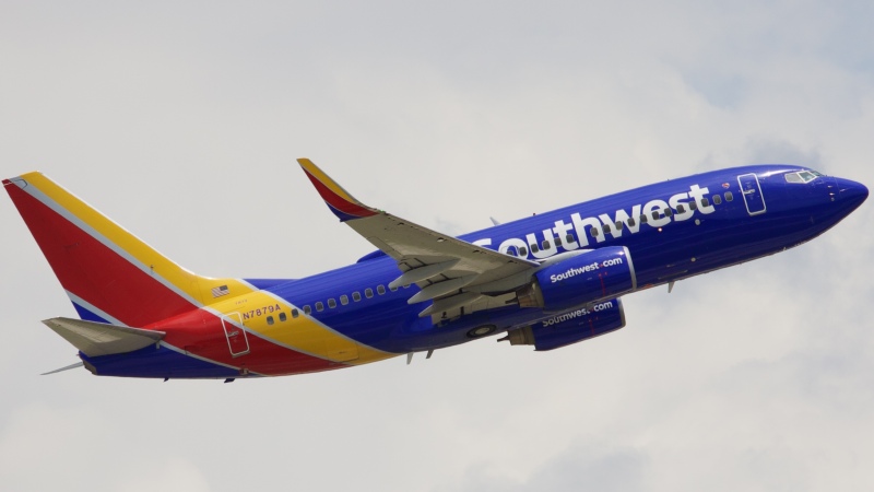 Photo of N7879A - Southwest Airlines Boeing 737-700 at IAH on AeroXplorer Aviation Database