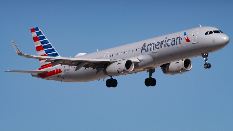 Photo of N930AU - American Airlines Airbus A321-200 at DFW on AeroXplorer Aviation Database