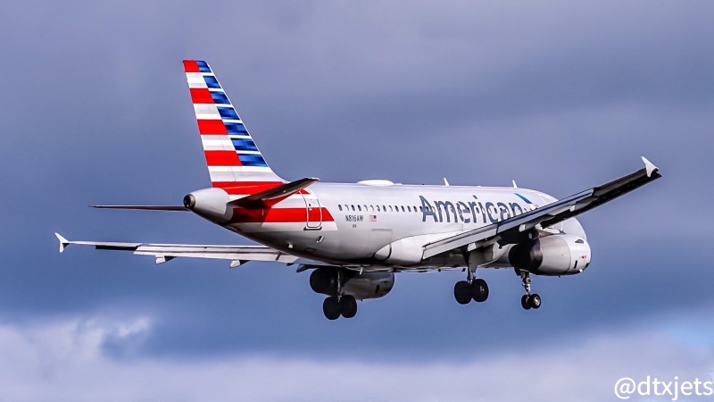 Photo of N816AW  - American Airlines Airbus A319 at DFW on AeroXplorer Aviation Database