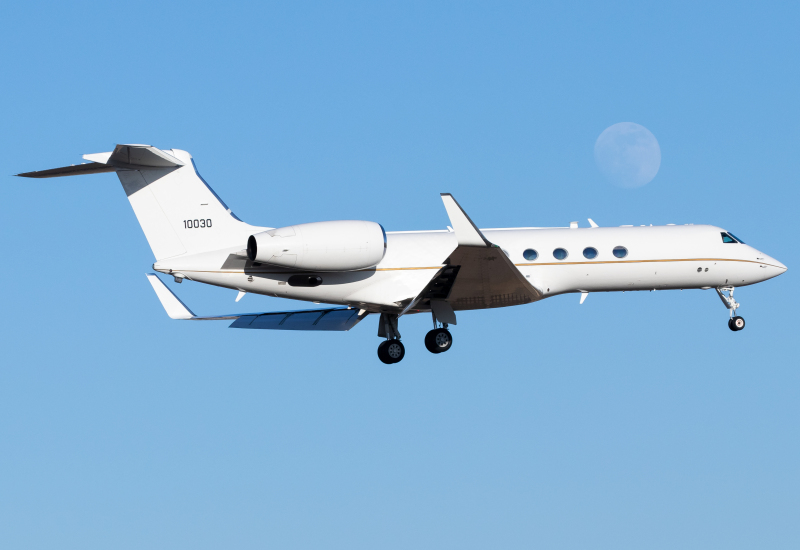 Photo of 01-0030 - USAF - United States Air Force Gulfstream C-37A at SAT on AeroXplorer Aviation Database