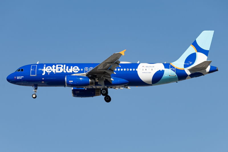 Photo of N629JB - JetBlue Airways Airbus A320 at TPA on AeroXplorer Aviation Database