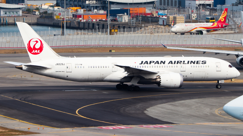 Photo of JA829J - Japan Airlines Boeing 787-8 at HKG on AeroXplorer Aviation Database
