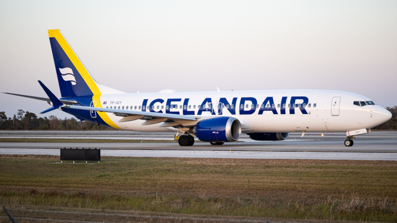 Photo of TF-ICY - Icelandair Boeing 737 MAX 8 at MCO on AeroXplorer Aviation Database