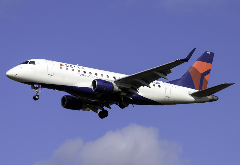 Photo of N815MD - Delta Connection Embraer E170 at PHL on AeroXplorer Aviation Database