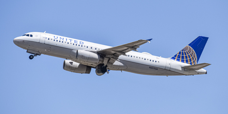 Photo of N497UA - United Airlines Airbus A320-200 at DEN on AeroXplorer Aviation Database