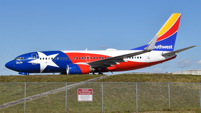 Photo of N931WN - Southwest Airlines Boeing 737-700 at MCO on AeroXplorer Aviation Database