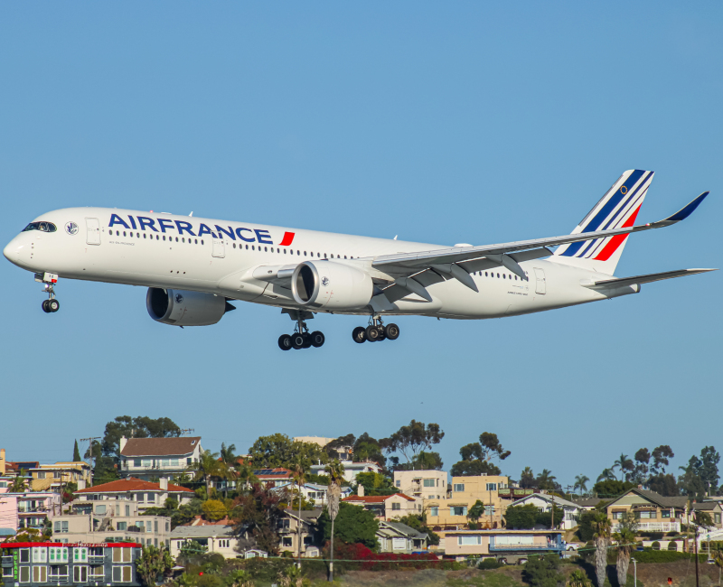 Photo of F-HUVA - Air France Airbus A350-900 at SAN on AeroXplorer Aviation Database