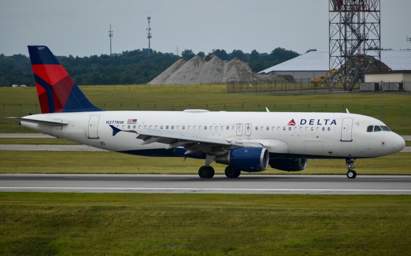 Photo of N377NW - Delta Airlines  Airbus A320 at CVG on AeroXplorer Aviation Database