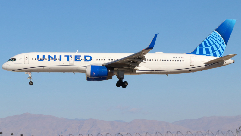 Photo of N48127 - United Airlines Boeing 757-200 at LAS on AeroXplorer Aviation Database