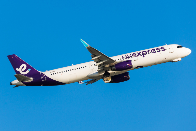 Photo of B-LEF - HK Express Airbus A321-200 at HKG on AeroXplorer Aviation Database