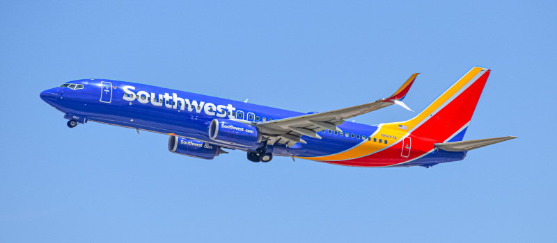 Photo of N8687A - Southwest Airlines Boeing 737-800 at DEN on AeroXplorer Aviation Database