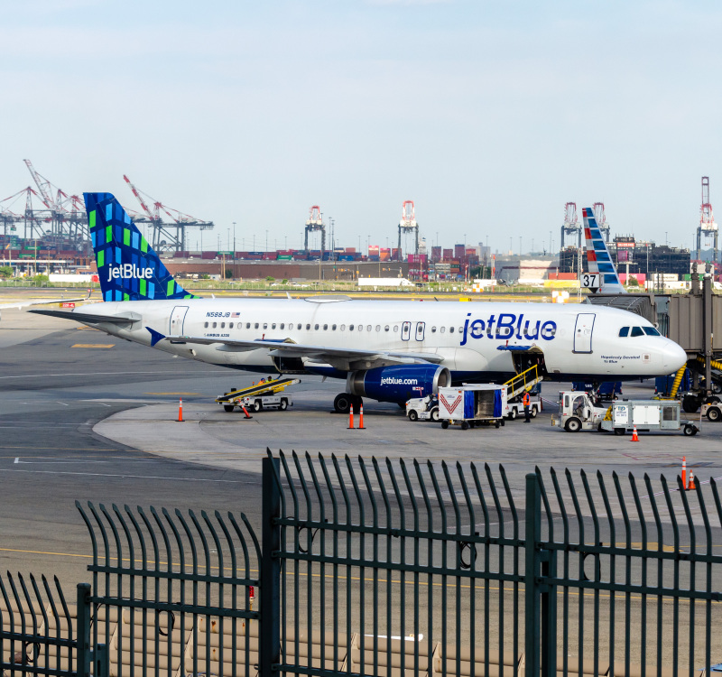 Photo of N588JB - JetBlue Airways Airbus A320 at EWR on AeroXplorer Aviation Database