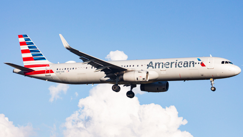 Photo of N987AM - American Airlines Airbus A321-200 at TPA on AeroXplorer Aviation Database