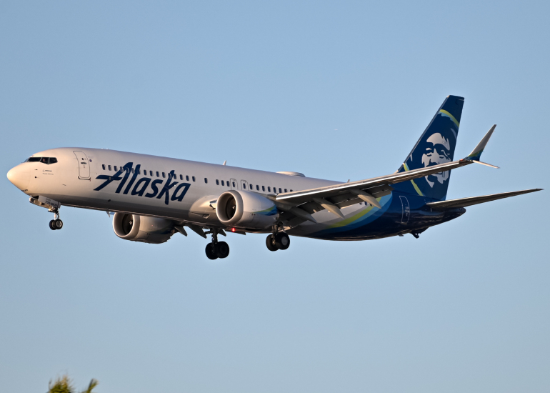 Photo of N706AL - Alaska Airlines Boeing 737 MAX 9 at SAN on AeroXplorer Aviation Database