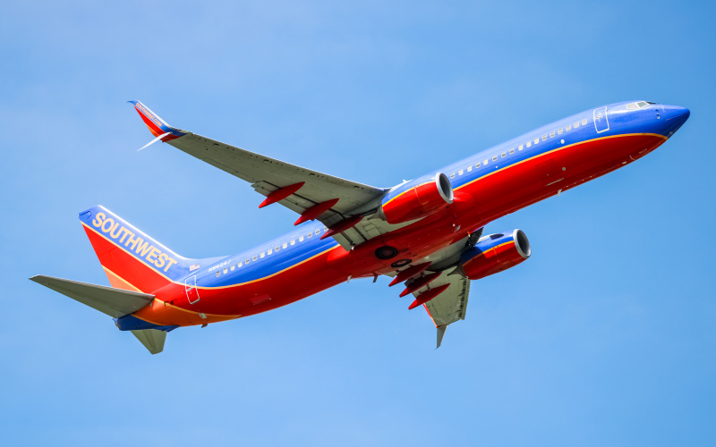 Photo of N8624J - Southwest Airlines Boeing 737-800 at BWI on AeroXplorer Aviation Database