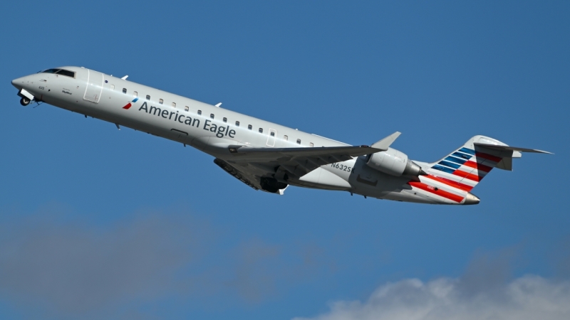 Photo of N632SK - American Eagle Mitsubishi CRJ-700 at RNO on AeroXplorer Aviation Database