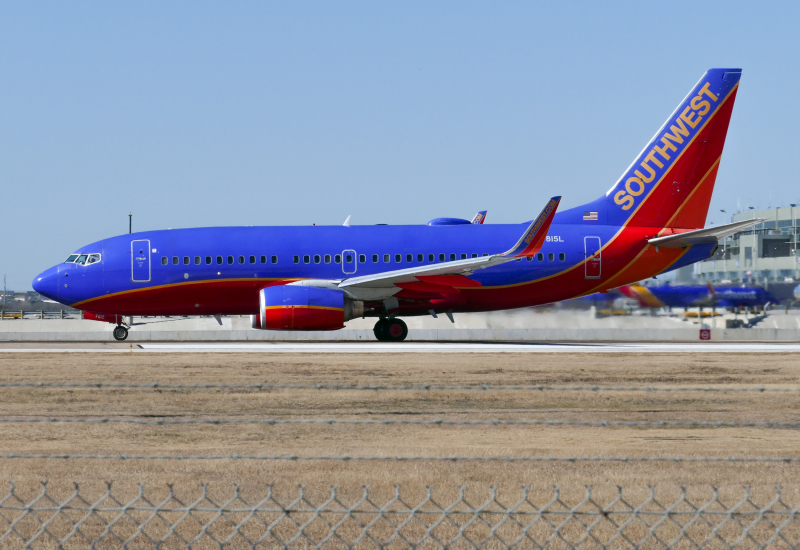 Photo of N7815L - Southwest Airlines Boeing 737-700 at AUS on AeroXplorer Aviation Database