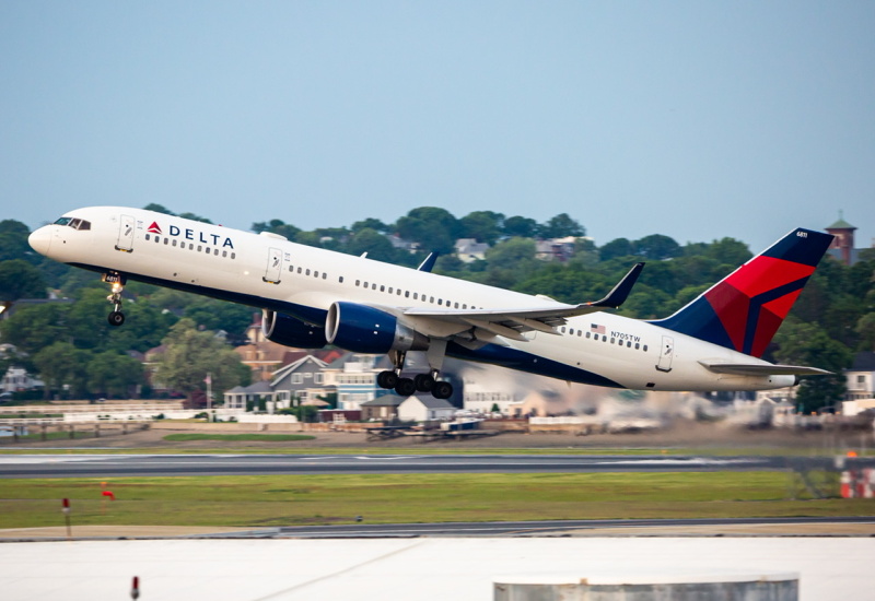 Photo of N705TW - Delta Airlines Boeing 757-200 at BOS on AeroXplorer Aviation Database
