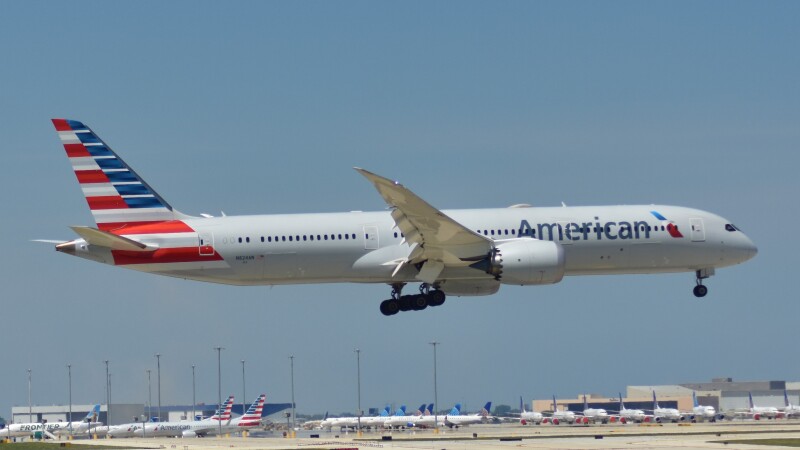 Photo of N824AN - American Airlines Boeing 787-9 at ORD on AeroXplorer Aviation Database